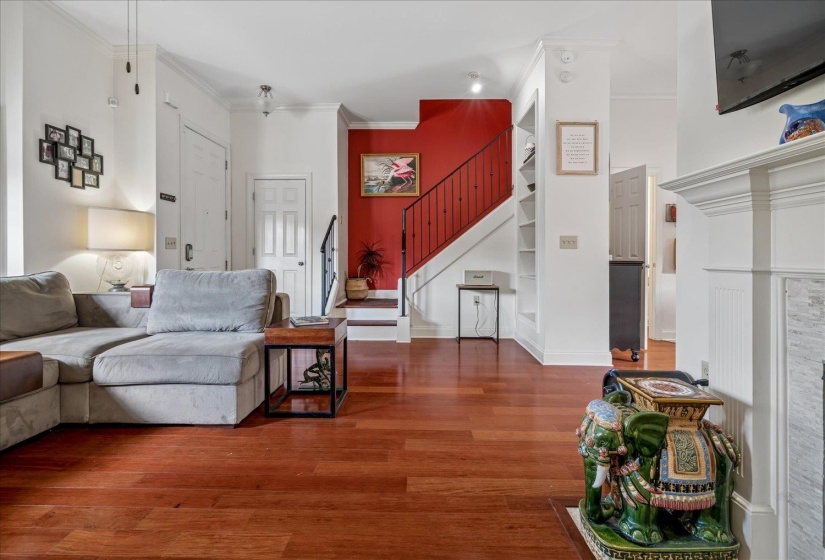 97 CAROLINA AVE, Memphis, Tennessee 38103, 2 Bedroom Bedrooms, 5 Room Rooms,2.1 BathroomBathrooms,Residential,For Sale,CAROLINA,0,10228495