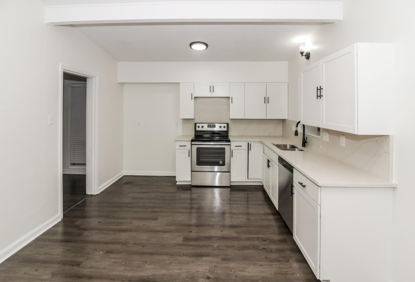 5194 WARFIELD CV, Memphis, Tennessee 38117, 3 Bedroom Bedrooms, 7 Room Rooms,2 BathroomBathrooms,Residential,For Sale,WARFIELD,0,10228497
