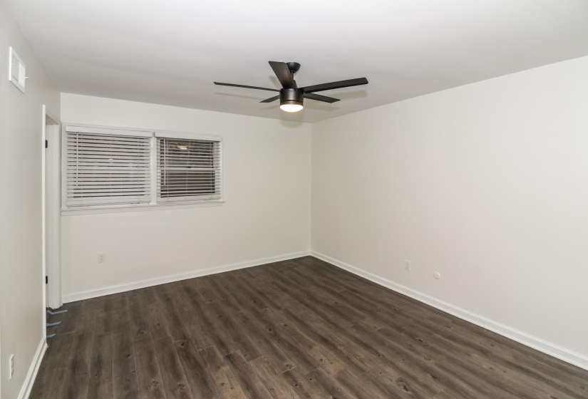 5194 WARFIELD CV, Memphis, Tennessee 38117, 3 Bedroom Bedrooms, 7 Room Rooms,2 BathroomBathrooms,Residential,For Sale,WARFIELD,0,10228497