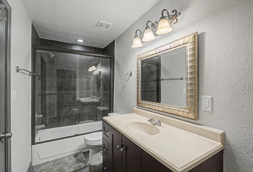 5543 OK ROBERTSON RD, Memphis, Tennessee 38127, 3 Bedroom Bedrooms, 5 Room Rooms,2 BathroomBathrooms,Residential,For Sale,OK ROBERTSON,0,10228500