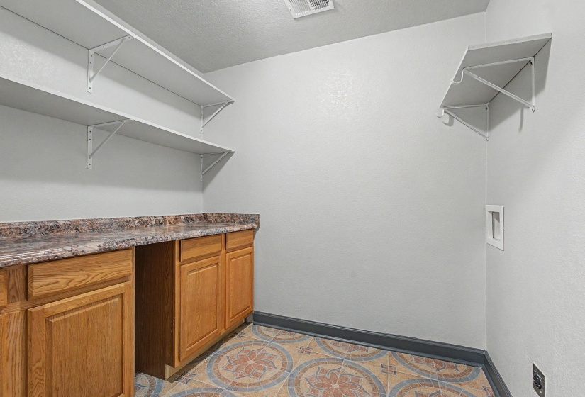 5543 OK ROBERTSON RD, Memphis, Tennessee 38127, 3 Bedroom Bedrooms, 5 Room Rooms,2 BathroomBathrooms,Residential,For Sale,OK ROBERTSON,0,10228500