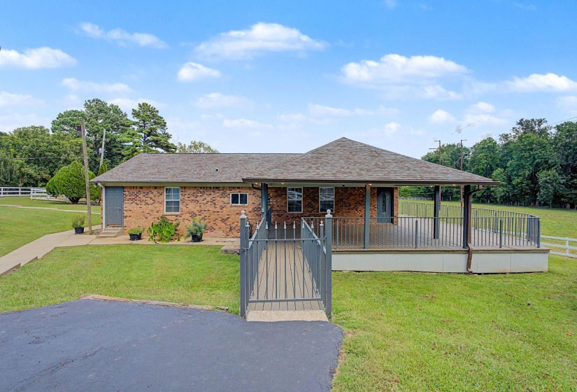 5543 OK ROBERTSON RD, Memphis, Tennessee 38127, 3 Bedroom Bedrooms, 5 Room Rooms,2 BathroomBathrooms,Residential,For Sale,OK ROBERTSON,0,10228500