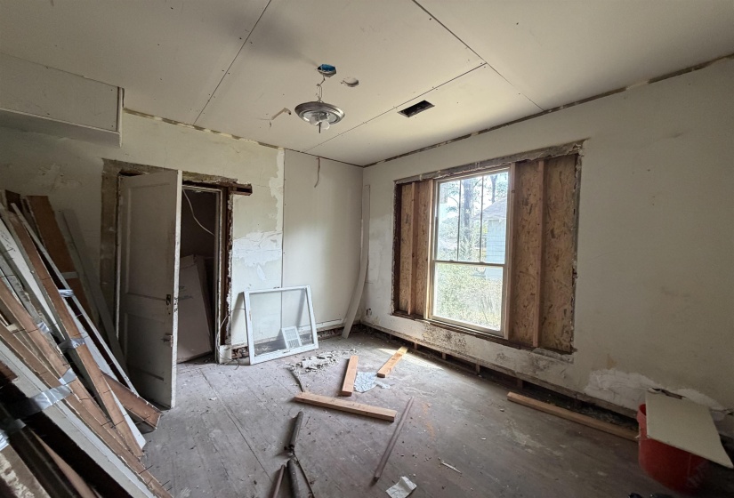 858 CARSON ST, Memphis, Tennessee 38111, 2 Bedroom Bedrooms, 5 Room Rooms,1 BathroomBathrooms,Residential,For Sale,CARSON,0,10228502