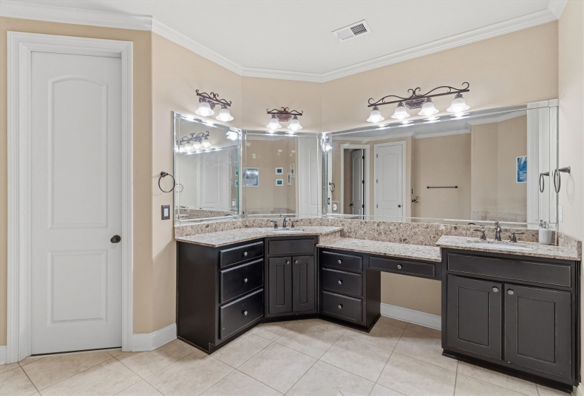 580 WINDING VALLEY CV, Collierville, Tennessee 38017, 6 Bedroom Bedrooms, 11 Room Rooms,3.1 BathroomBathrooms,Residential,For Sale,WINDING VALLEY,0,10223783