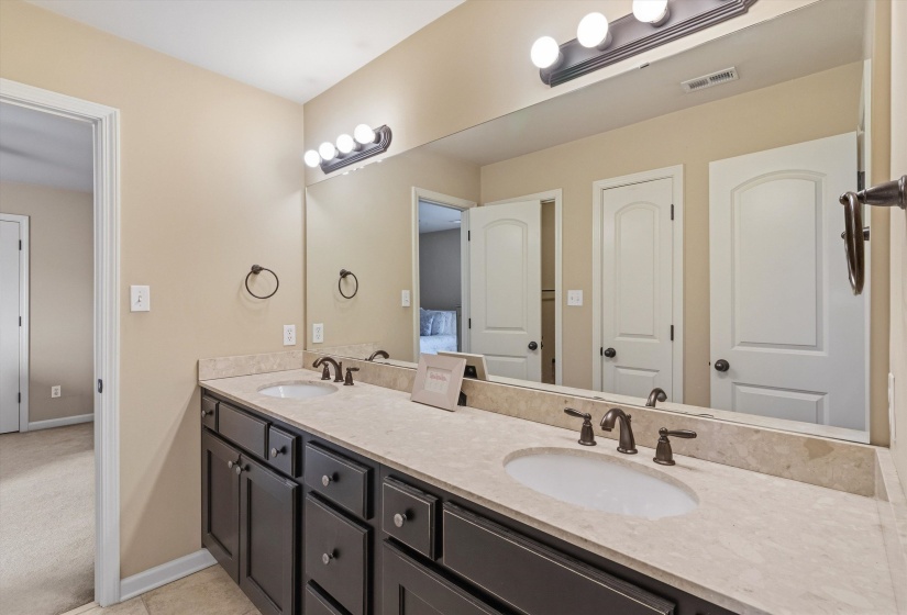 580 WINDING VALLEY CV, Collierville, Tennessee 38017, 6 Bedroom Bedrooms, 11 Room Rooms,3.1 BathroomBathrooms,Residential,For Sale,WINDING VALLEY,0,10223783