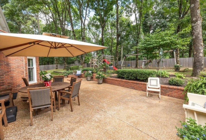 10250 BARN HILL DR, Collierville, Tennessee 38017, 4 Bedroom Bedrooms, 8 Room Rooms,3.1 BathroomBathrooms,Residential,For Sale,BARN HILL,0,10226423