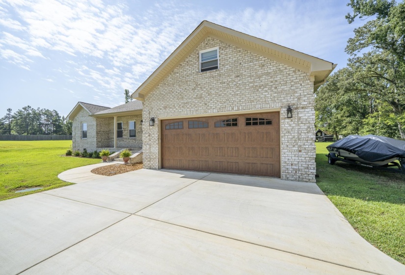 970 DODD DR, Savannah, Tennessee 38372-6572, 3 Bedroom Bedrooms, 7 Room Rooms,2 BathroomBathrooms,Residential,For Sale,DODD,0,10228516