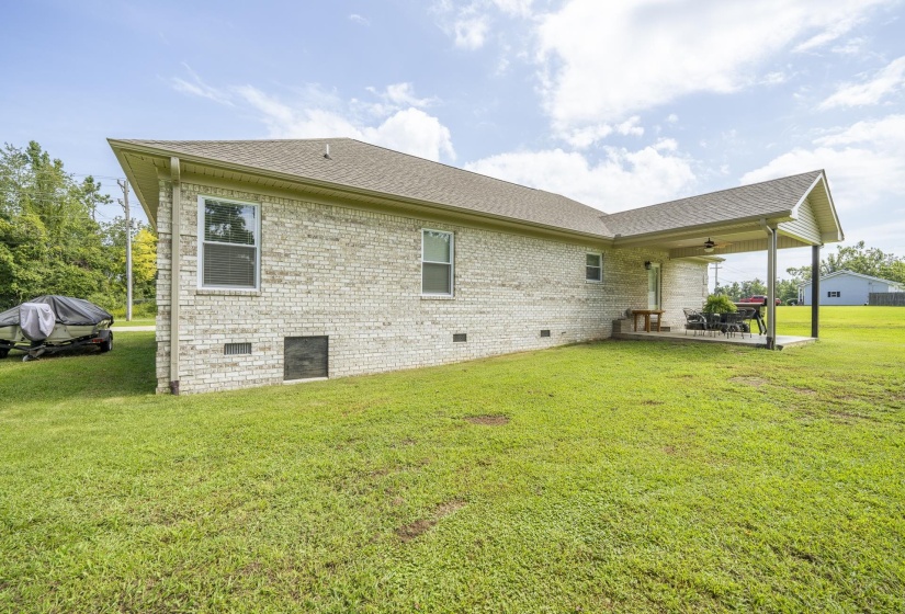 970 DODD DR, Savannah, Tennessee 38372-6572, 3 Bedroom Bedrooms, 7 Room Rooms,2 BathroomBathrooms,Residential,For Sale,DODD,0,10228516