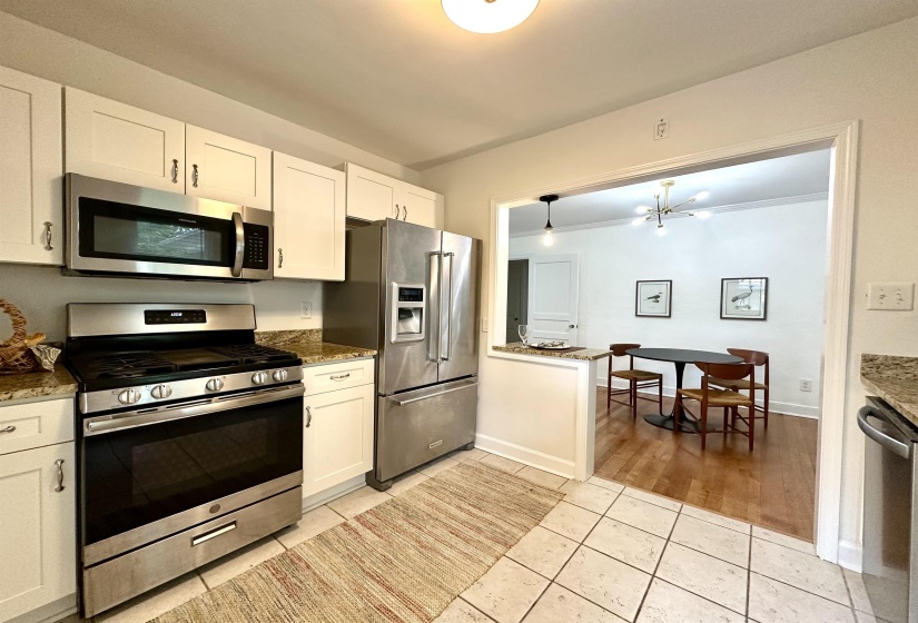 3704 CHARLESWOOD AVE, Memphis, Tennessee 38122, 3 Bedroom Bedrooms, 5 Room Rooms,2 BathroomBathrooms,Residential,For Sale,CHARLESWOOD,0,10228523