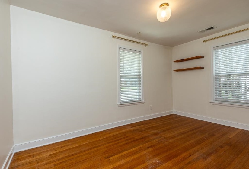 3704 CHARLESWOOD AVE, Memphis, Tennessee 38122, 3 Bedroom Bedrooms, 5 Room Rooms,2 BathroomBathrooms,Residential,For Sale,CHARLESWOOD,0,10228523