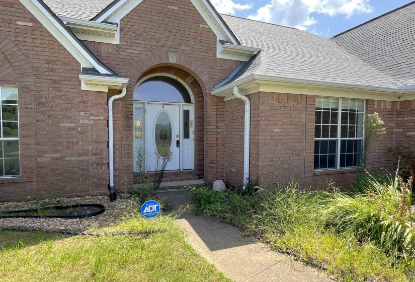 601 DUNCAN DR, Atoka, Tennessee 38004, 3 Bedroom Bedrooms, 8 Room Rooms,2 BathroomBathrooms,Residential,For Sale,DUNCAN,0,10228524