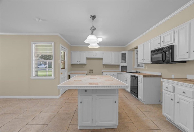 7089 FOXHILL DR, Bartlett, Tennessee 38135, 3 Bedroom Bedrooms, 6 Room Rooms,2 BathroomBathrooms,Residential,For Sale,FOXHILL,0,10228528