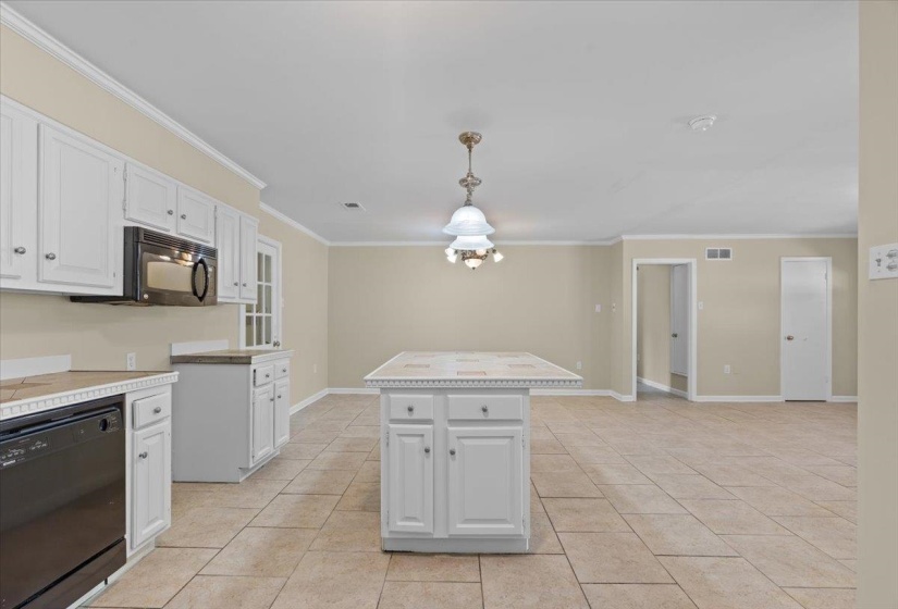 7089 FOXHILL DR, Bartlett, Tennessee 38135, 3 Bedroom Bedrooms, 6 Room Rooms,2 BathroomBathrooms,Residential,For Sale,FOXHILL,0,10228528