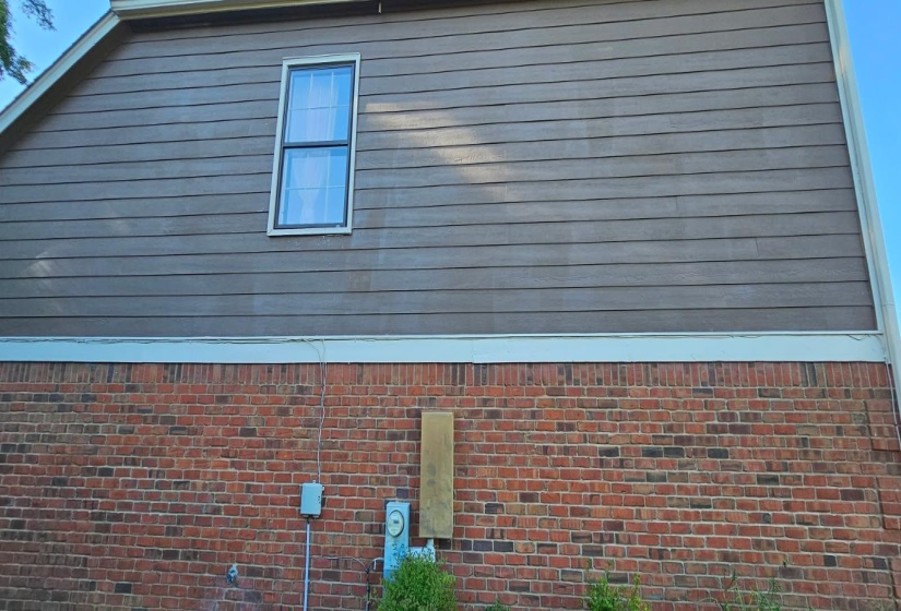 2033 WESTBRIAR DR, Memphis, Tennessee 38016, 4 Bedroom Bedrooms, 9 Room Rooms,2.1 BathroomBathrooms,Residential,For Sale,WESTBRIAR,0,10228327