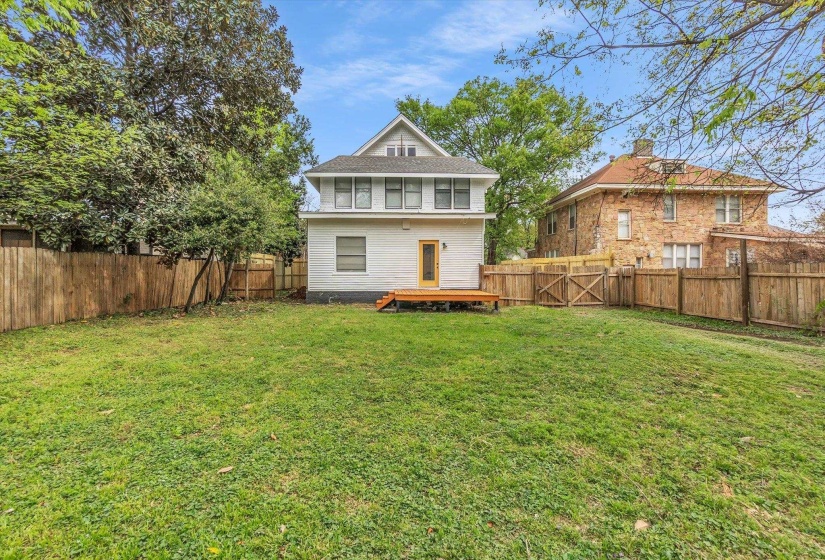 2031 CENTRAL AVE, Memphis, Tennessee 38104, 4 Bedroom Bedrooms, 8 Room Rooms,2 BathroomBathrooms,Residential,For Sale,CENTRAL,0,10218478