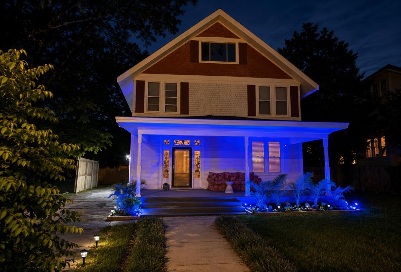 2031 CENTRAL AVE, Memphis, Tennessee 38104, 4 Bedroom Bedrooms, 8 Room Rooms,2 BathroomBathrooms,Residential,For Sale,CENTRAL,0,10218478