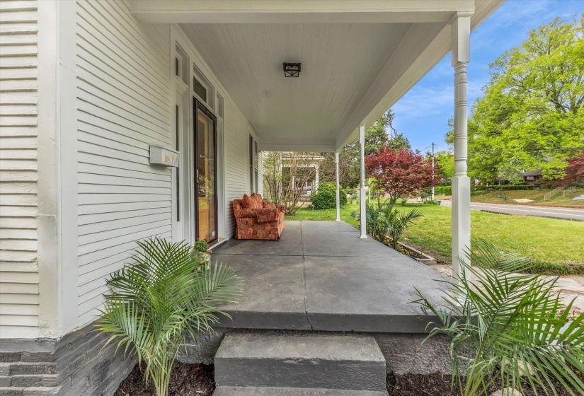 2031 CENTRAL AVE, Memphis, Tennessee 38104, 4 Bedroom Bedrooms, 8 Room Rooms,2 BathroomBathrooms,Residential,For Sale,CENTRAL,0,10218478