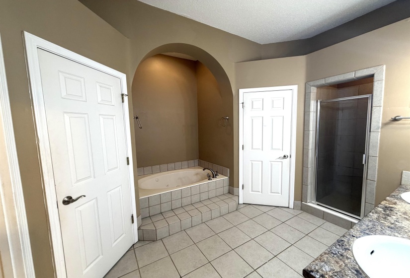 5071 JEFFREY KEITH DR, Bartlett, Tennessee 38002, 3 Bedroom Bedrooms, 7 Room Rooms,2 BathroomBathrooms,Residential,For Sale,JEFFREY KEITH,0,10220201