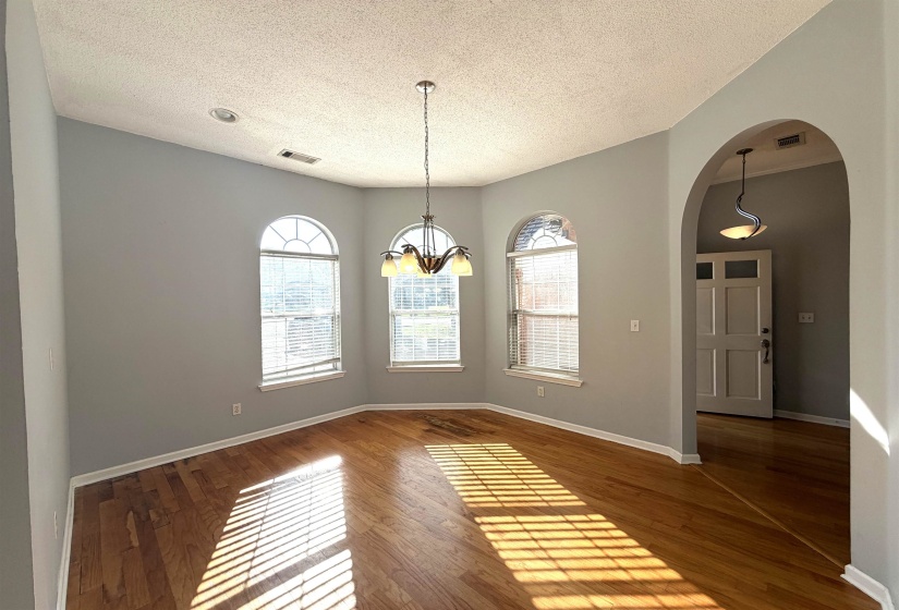 5071 JEFFREY KEITH DR, Bartlett, Tennessee 38002, 3 Bedroom Bedrooms, 7 Room Rooms,2 BathroomBathrooms,Residential,For Sale,JEFFREY KEITH,0,10220201
