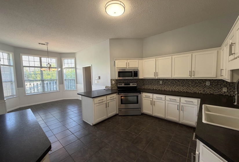 5071 JEFFREY KEITH DR, Bartlett, Tennessee 38002, 3 Bedroom Bedrooms, 7 Room Rooms,2 BathroomBathrooms,Residential,For Sale,JEFFREY KEITH,0,10220201
