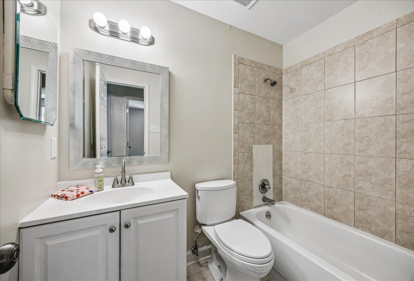 5292 BRUTON AVE, Memphis, Tennessee 38135, 3 Bedroom Bedrooms, 6 Room Rooms,2 BathroomBathrooms,Residential,For Sale,BRUTON,0,10225396