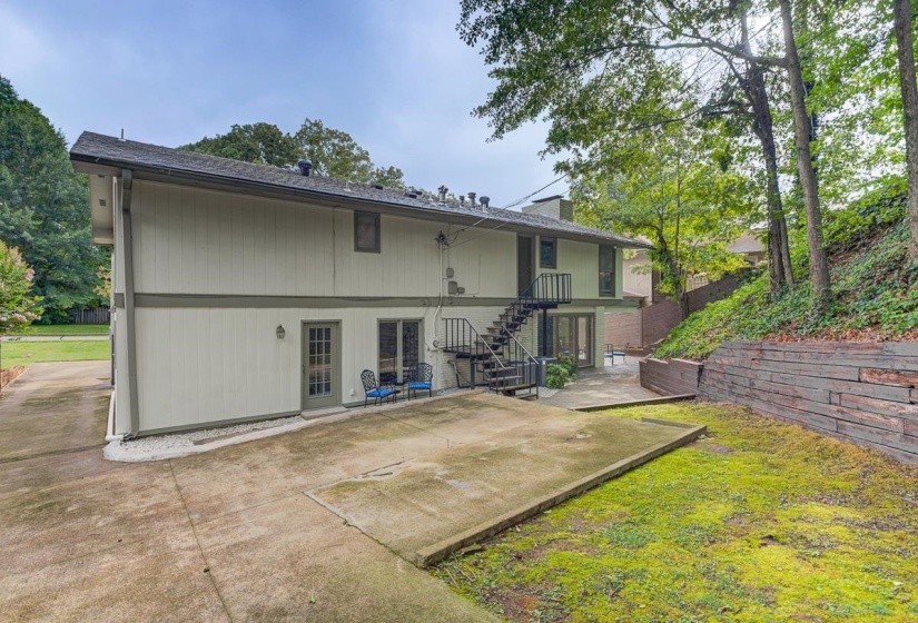 5699 NORMANDY RD, Memphis, Tennessee 38120, 4 Bedroom Bedrooms, 9 Room Rooms,3.1 BathroomBathrooms,Residential,For Sale,NORMANDY,0,10226379