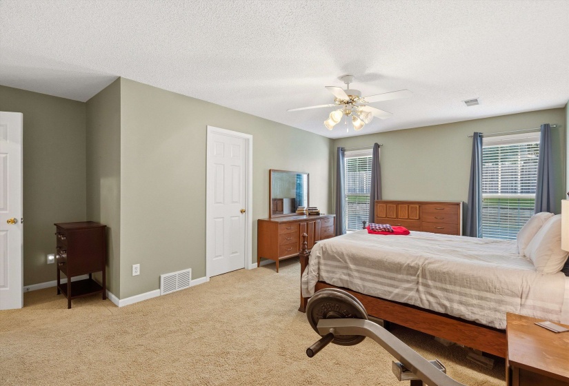 111 DANNON SPRINGS DR, Collierville, Tennessee 38017, 3 Bedroom Bedrooms, 6 Room Rooms,2 BathroomBathrooms,Residential,For Sale,DANNON SPRINGS,0,10226432