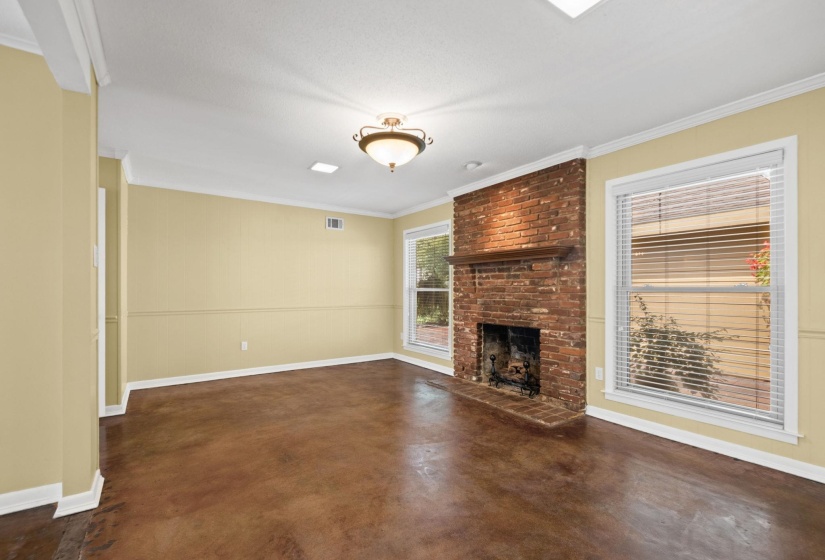 2174 MONTEGO DR, Memphis, Tennessee 38016, 4 Bedroom Bedrooms, 9 Room Rooms,2.1 BathroomBathrooms,Residential,For Sale,MONTEGO,0,10228493