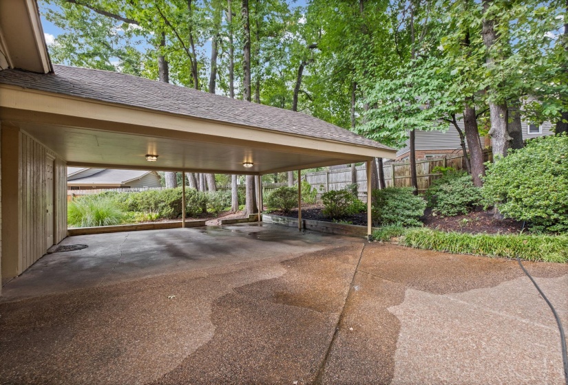 2174 MONTEGO DR, Memphis, Tennessee 38016, 4 Bedroom Bedrooms, 9 Room Rooms,2.1 BathroomBathrooms,Residential,For Sale,MONTEGO,0,10228493