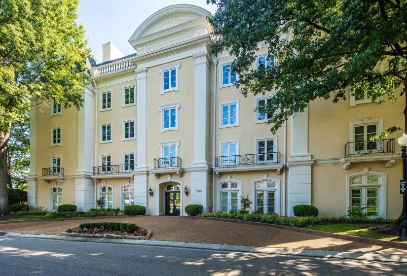 1000 MURRAY HILL LN, Memphis, Tennessee 38120, 3 Bedroom Bedrooms, 6 Room Rooms,3 BathroomBathrooms,Residential,For Sale,MURRAY HILL,0,10228496