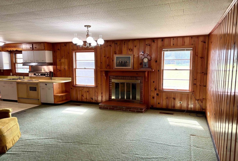407 MAIN ST, Middleton, Tennessee 38052, 3 Bedroom Bedrooms, 10 Room Rooms,2 BathroomBathrooms,Residential,For Sale,MAIN,0,10228512