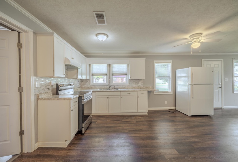 435 BELMONT ST, Savannah, Tennessee 38372-2893, 3 Bedroom Bedrooms, 7 Room Rooms,1 BathroomBathrooms,Residential,For Sale,BELMONT,0,10228525