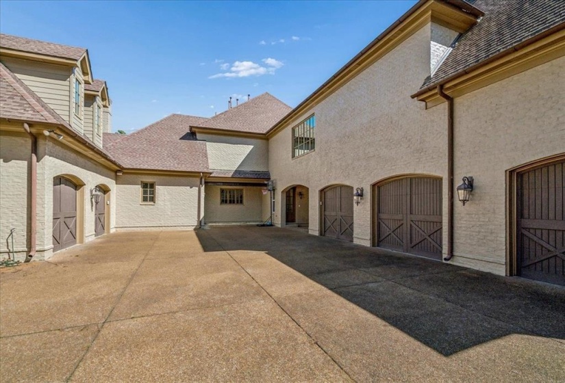 315 MOUNTAIN BROOK CV, Eads, Tennessee 38028, 6 Bedroom Bedrooms, 14 Room Rooms,4.2 BathroomBathrooms,Residential,For Sale,MOUNTAIN BROOK,0,10228536