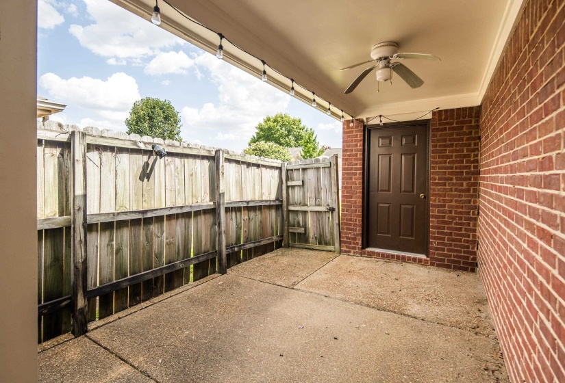 6883 WRIGLEY DR, Cordova, Tennessee 38018, 3 Bedroom Bedrooms, 7 Room Rooms,2 BathroomBathrooms,Residential,For Sale,WRIGLEY,0,10228537