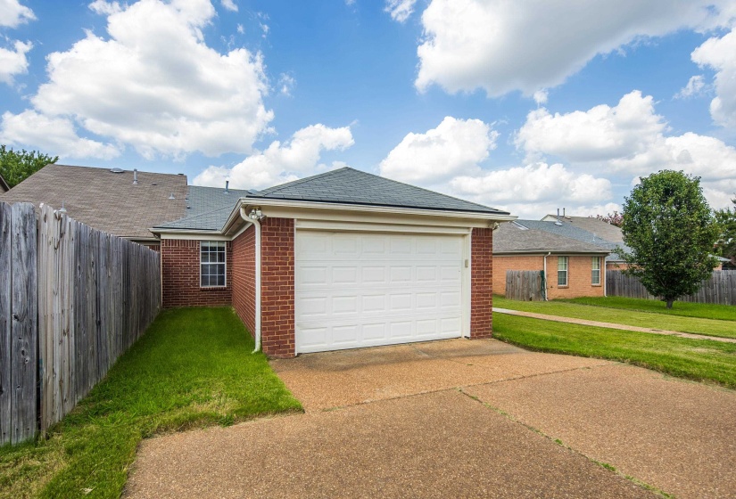 6883 WRIGLEY DR, Cordova, Tennessee 38018, 3 Bedroom Bedrooms, 7 Room Rooms,2 BathroomBathrooms,Residential,For Sale,WRIGLEY,0,10228537