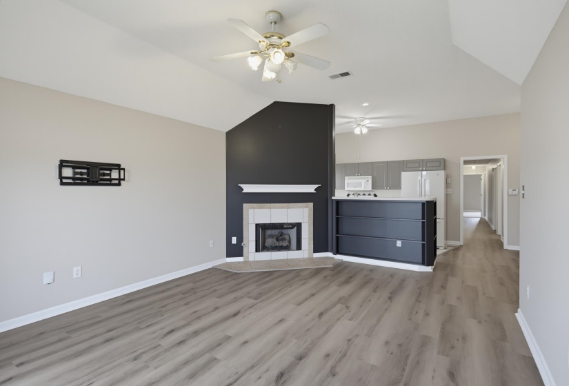 6883 WRIGLEY DR, Cordova, Tennessee 38018, 3 Bedroom Bedrooms, 7 Room Rooms,2 BathroomBathrooms,Residential,For Sale,WRIGLEY,0,10228537