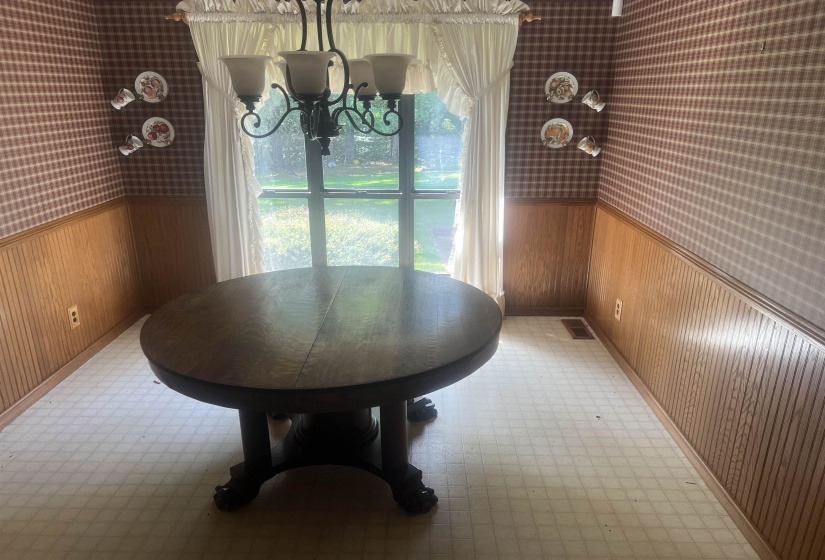 1250 CLIFFT RD, Bolivar, Tennessee 38008, 3 Bedroom Bedrooms, 7 Room Rooms,2.1 BathroomBathrooms,Residential,For Sale,CLIFFT,0,10228541