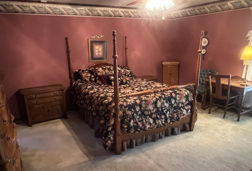 1250 CLIFFT RD, Bolivar, Tennessee 38008, 3 Bedroom Bedrooms, 7 Room Rooms,2.1 BathroomBathrooms,Residential,For Sale,CLIFFT,0,10228541