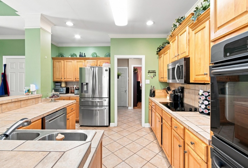 1704 BELLEDEER DR, Cordova, Tennessee 38016, 4 Bedroom Bedrooms, 8 Room Rooms,2.1 BathroomBathrooms,Residential,For Sale,BELLEDEER,0,10228548