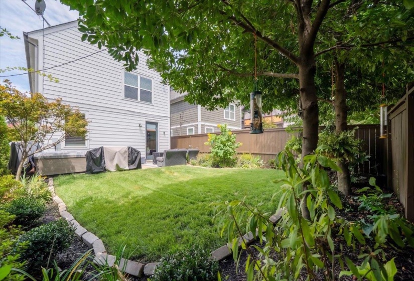1076 BLYTHE ST, Memphis, Tennessee 38104, 3 Bedroom Bedrooms, 5 Room Rooms,2.1 BathroomBathrooms,Residential,For Sale,BLYTHE,0,10228550
