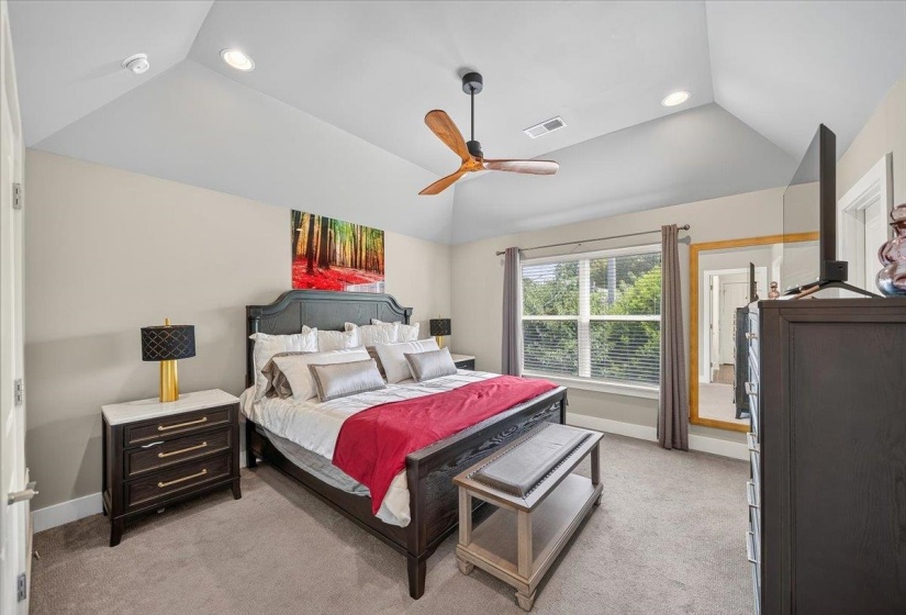 1076 BLYTHE ST, Memphis, Tennessee 38104, 3 Bedroom Bedrooms, 5 Room Rooms,2.1 BathroomBathrooms,Residential,For Sale,BLYTHE,0,10228550