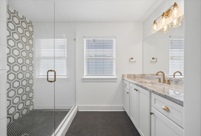 1076 BLYTHE ST, Memphis, Tennessee 38104, 3 Bedroom Bedrooms, 5 Room Rooms,2.1 BathroomBathrooms,Residential,For Sale,BLYTHE,0,10228550