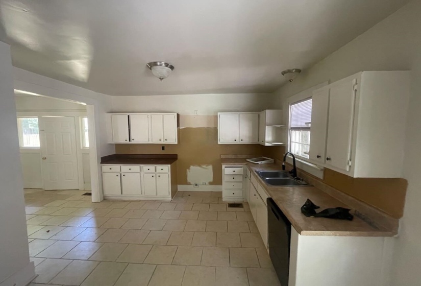 1762 NELSON AVE, Memphis, Tennessee 38114, 3 Bedroom Bedrooms, 7 Room Rooms,2 BathroomBathrooms,Residential,For Sale,NELSON,0,10228551