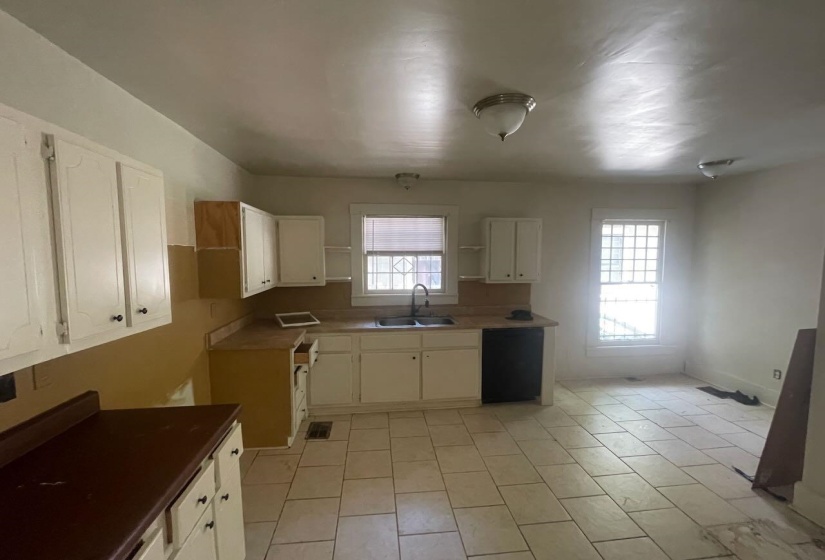 1762 NELSON AVE, Memphis, Tennessee 38114, 3 Bedroom Bedrooms, 7 Room Rooms,2 BathroomBathrooms,Residential,For Sale,NELSON,0,10228551