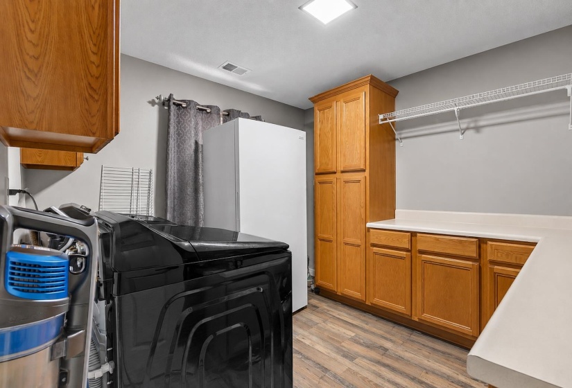 334 BROOK RIDGE DR, Memphis, Tennessee 38018, 5 Bedroom Bedrooms, 8 Room Rooms,3.1 BathroomBathrooms,Residential,For Sale,BROOK RIDGE,0,10228552