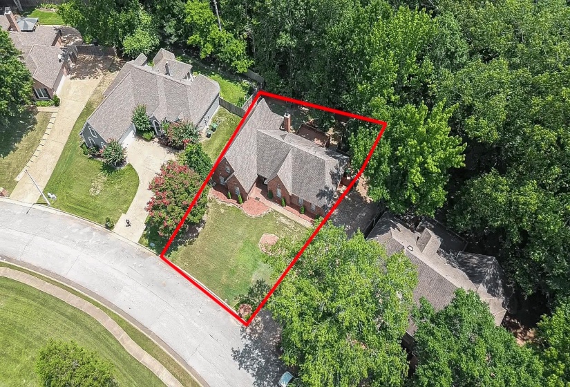 334 BROOK RIDGE DR, Memphis, Tennessee 38018, 5 Bedroom Bedrooms, 8 Room Rooms,3.1 BathroomBathrooms,Residential,For Sale,BROOK RIDGE,0,10228552