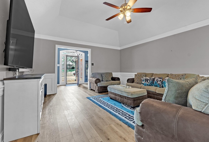 334 BROOK RIDGE DR, Memphis, Tennessee 38018, 5 Bedroom Bedrooms, 8 Room Rooms,3.1 BathroomBathrooms,Residential,For Sale,BROOK RIDGE,0,10228552