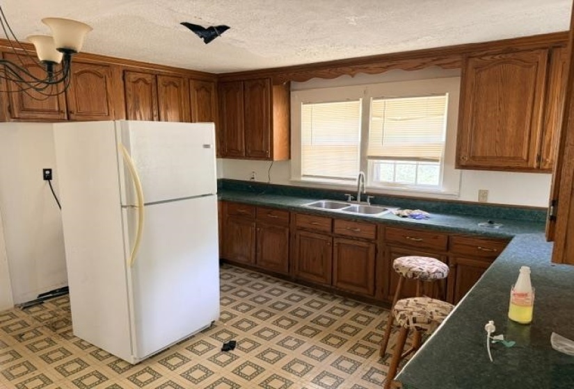 623 CRAVENS RD, Savannah, Tennessee 38372, 2 Bedroom Bedrooms, 6 Room Rooms,1 BathroomBathrooms,Residential,For Sale,CRAVENS,0,10228561