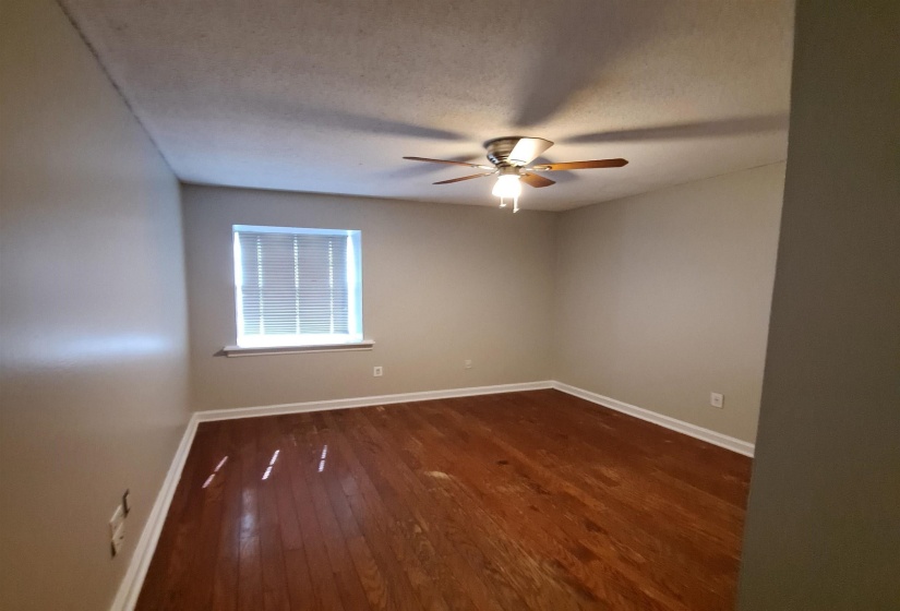3243 THIRTEEN COLONY MALL, Memphis, Tennessee 38115, 3 Bedroom Bedrooms, 6 Room Rooms,2 BathroomBathrooms,Residential,For Sale,THIRTEEN COLONY,0,10228563