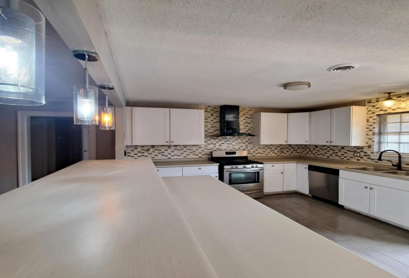 3243 THIRTEEN COLONY MALL, Memphis, Tennessee 38115, 3 Bedroom Bedrooms, 6 Room Rooms,2 BathroomBathrooms,Residential,For Sale,THIRTEEN COLONY,0,10228563